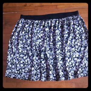 NWOT Black and White Skirt